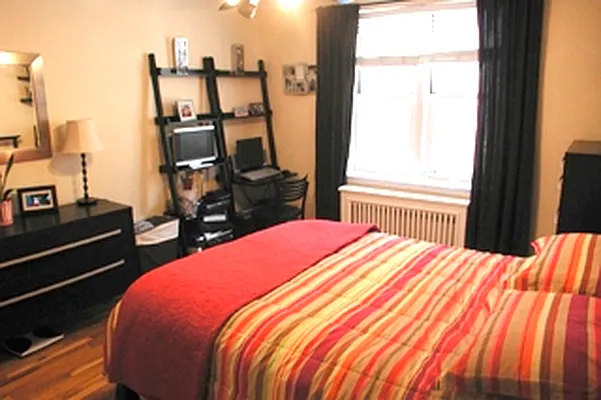 Sold by Simone Song Properties, LLC | media 25