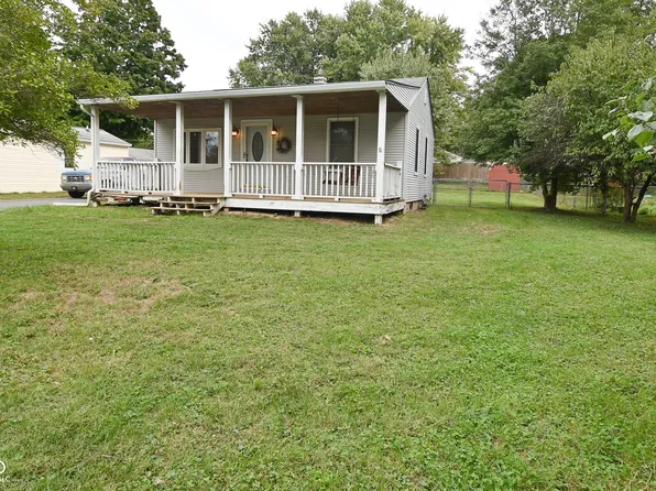 853 Hiatt Ave, Greenwood, IN 46143