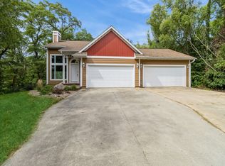12952 Ford Trl N, Indianola, IA 50125
