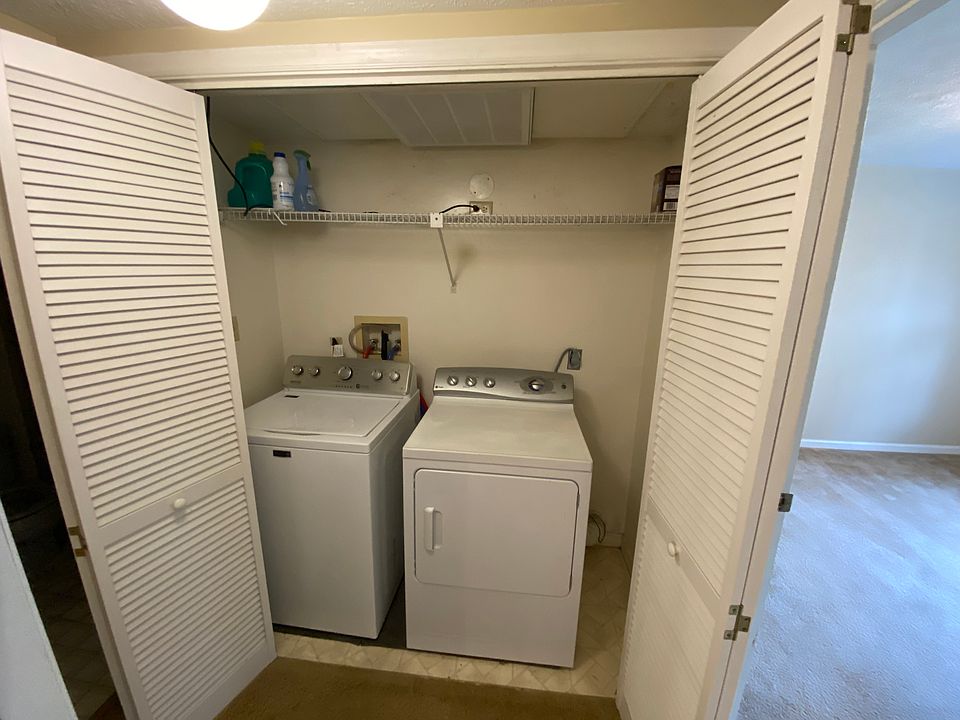Full size washer dryer