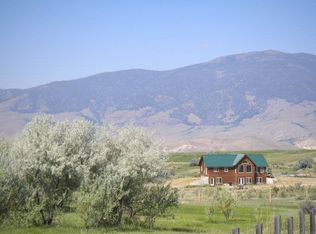 12 N Hawk Rd, Salmon, ID 83467