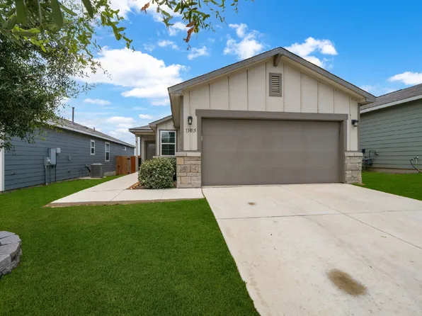 13015 Red Elks Lks, Saint Hedwig, TX 78152