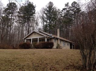 216 Webb Creek Rd, Fairview, NC 28730