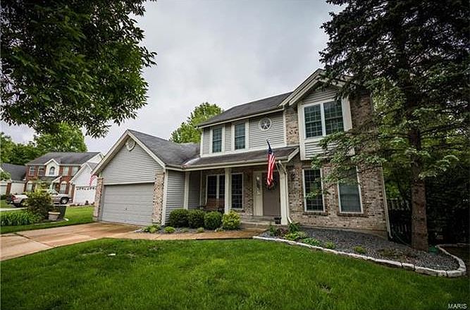 1st image of 377 Oak Park Village Dr