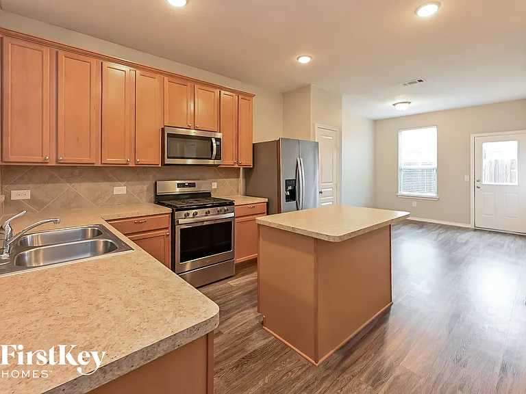 14711 Myrtle Point Dr — Photo 6