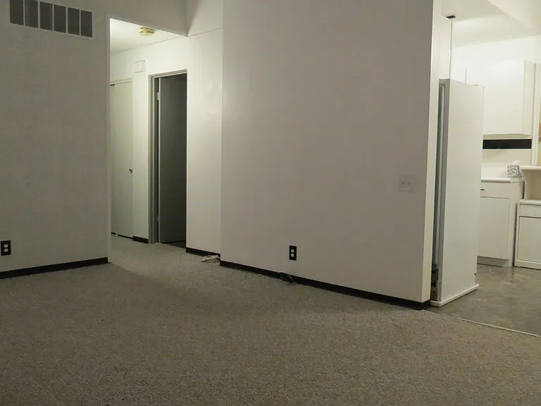 10463 Briarbend Dr #8 — Photo 4