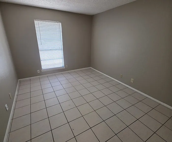 4803 Country Club Dr #B — Photo 11