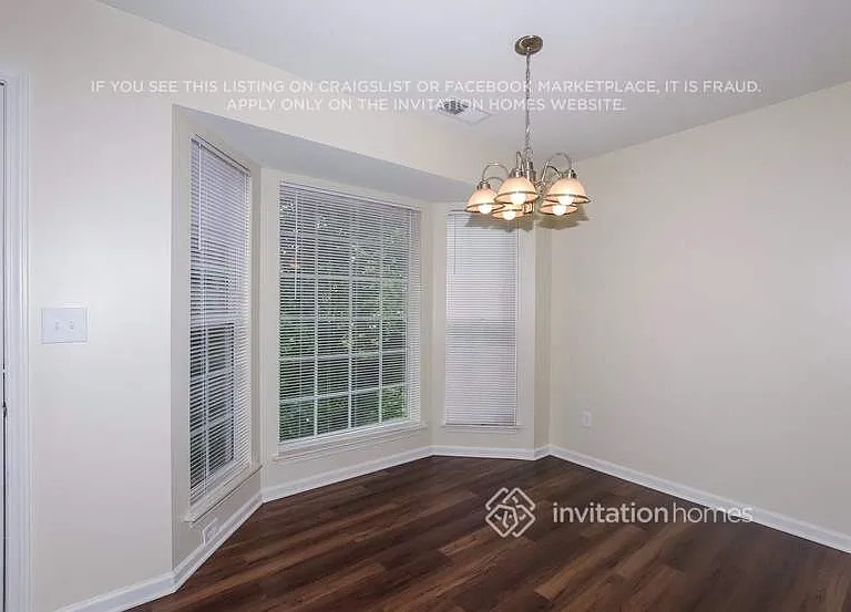 8612 Warwick Crest Ln — Photo 5