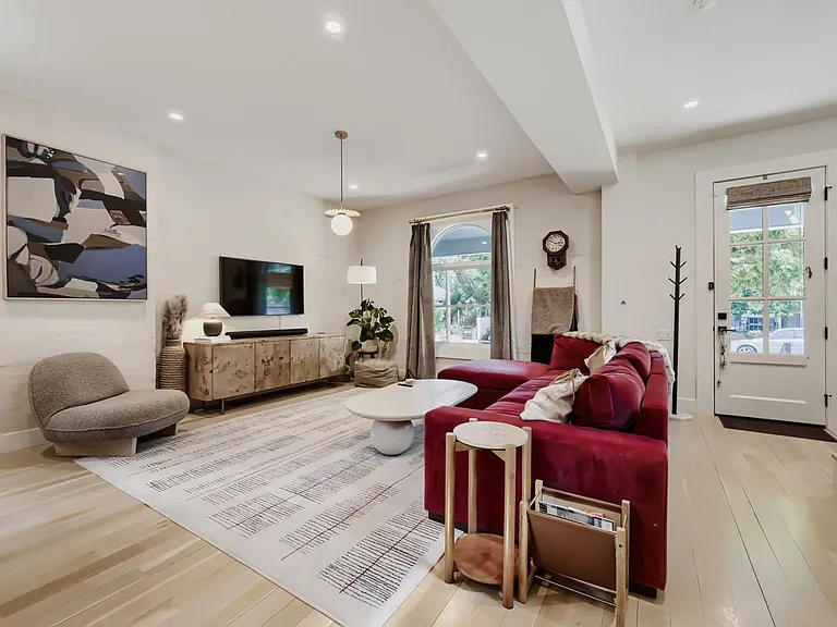 1847 W 35th Ave — Photo 11