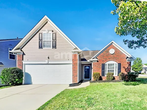32 Riverbed Dr, Greenville, SC 29605