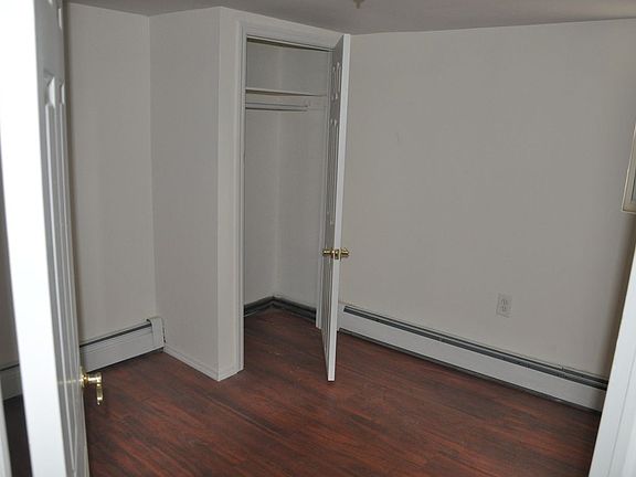 5th image of 16911 120th Ave