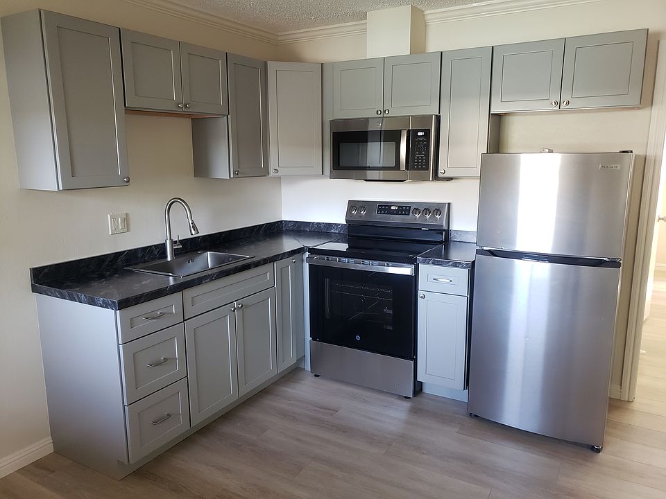 New kitchen, all electric
