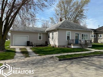109 W Main St, Wayland, IA, 52654