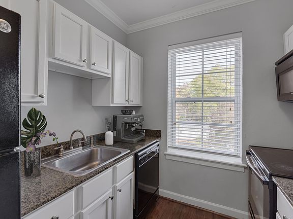 5th image of 1500 Duke University Rd #896c6ece1