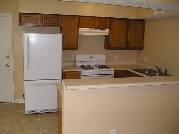 2nd image of 5810 Twisted Pine Ct Unit B
