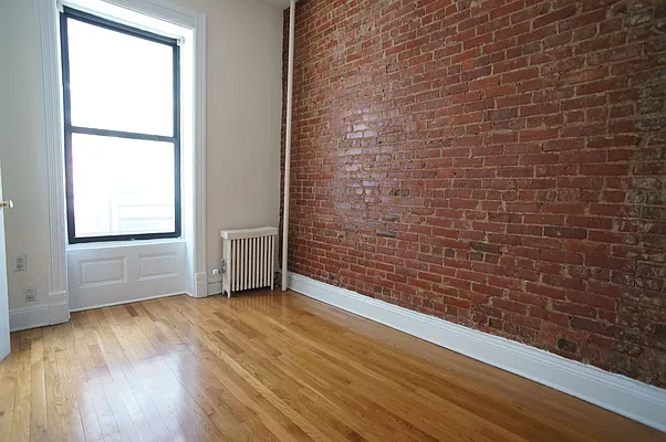 Rented by Bold New York | media 9