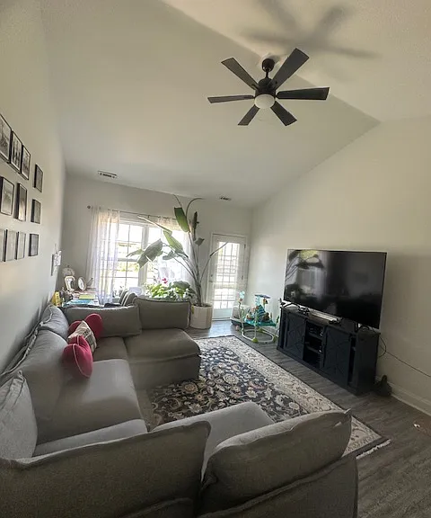 32 Wintergreen Dr — Photo 4