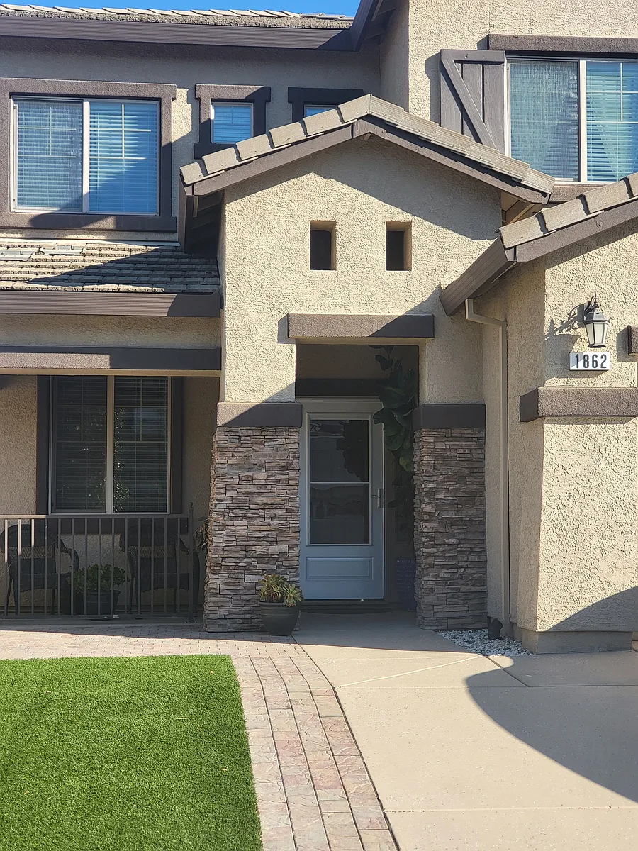 Building Photo - 1862 Pico Rivera Dr