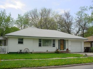 937 W Linden Ave, Fremont, NE 68025