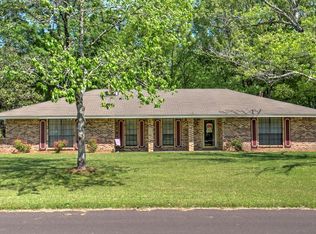 121 Woodson St, Bruce, MS 38915