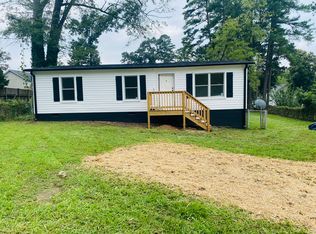 210 Nutall Dr, Mount Holly, NC 28120