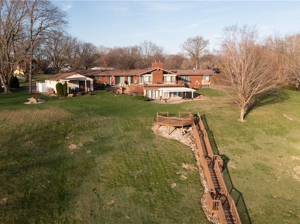 120 Thornhill Dr, Danville, IL 61832