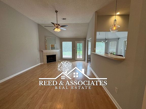 2nd image of 130 Oaksedge Dr