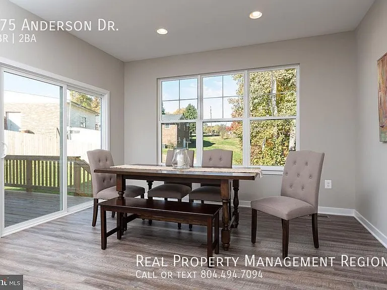 275 Anderson Dr — Photo 7