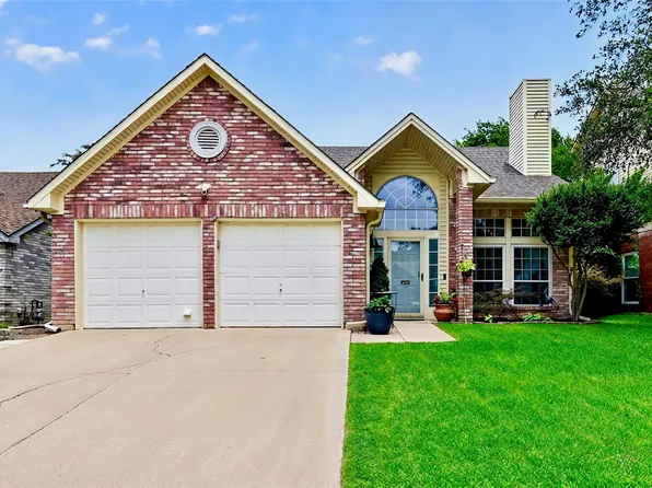 4713 Bracken Dr, Fort Worth, TX 76137