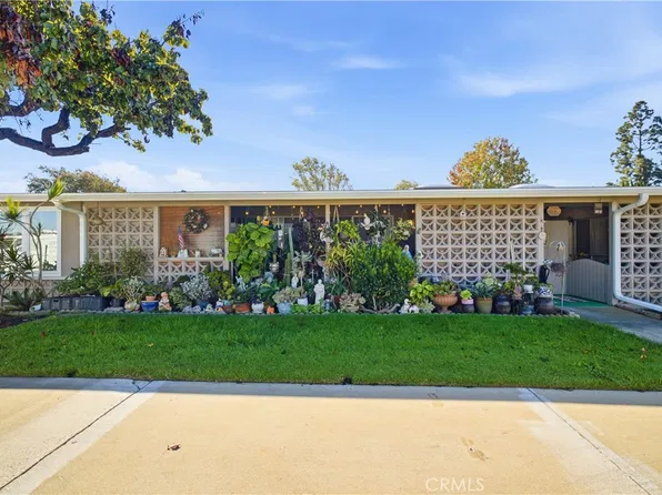1300 Mayfield Rd APT 61K, Seal Beach, CA 90740