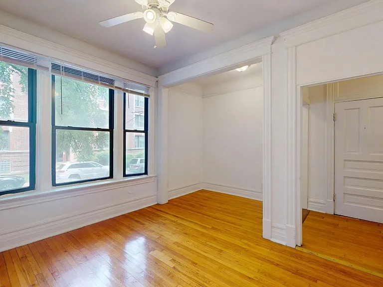 5401-5403 S. Woodlawn Avenue — Photo 11