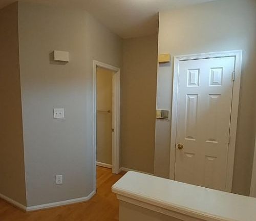 2nd image of 420 Amelanchier Ct