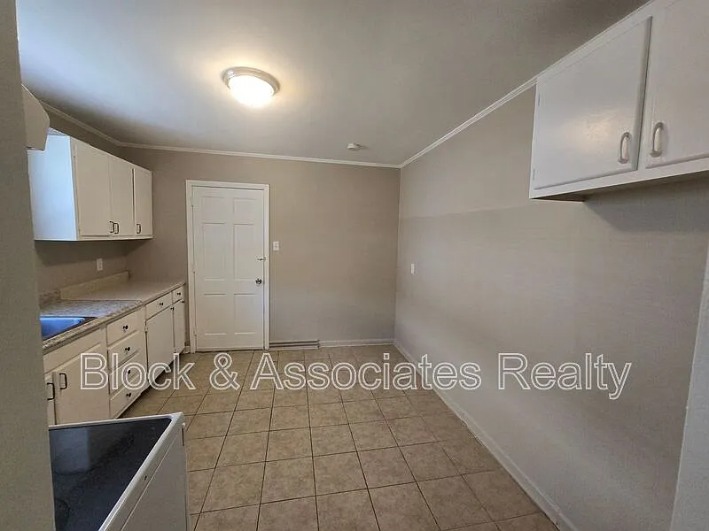 3 bed, 2.0 bath, $1,500 — Photo 3
