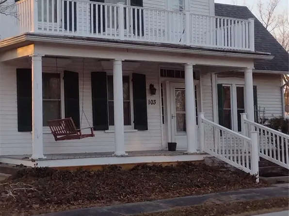 103 N Cherry St, Middletown, MO 63359