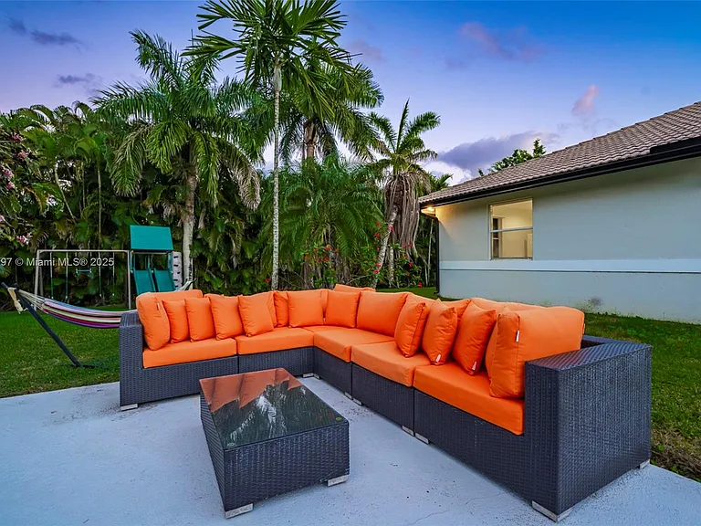 3152 SW 147th Ave — Photo 79