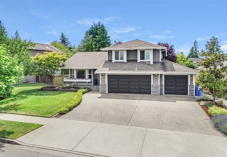 1st image of 3008 18th St SE