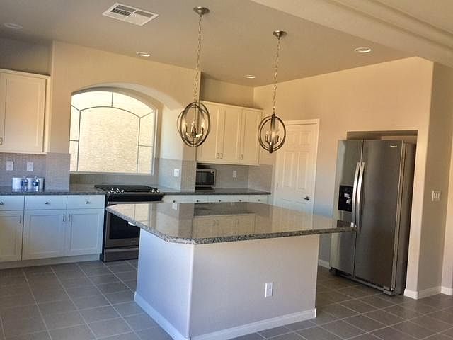 1st image of 8164 Hunter Hill Ct
