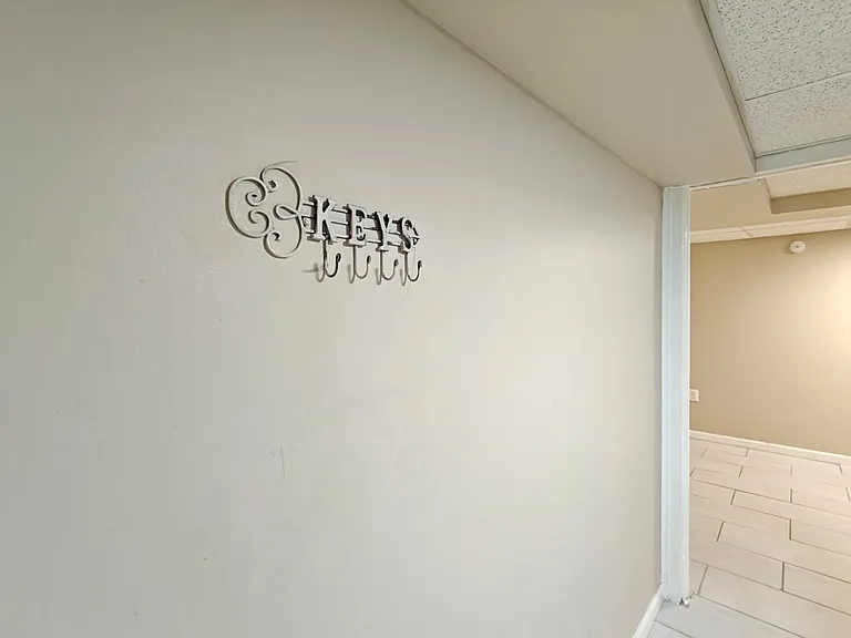 6766 Blakemore St #C1 — Photo 3