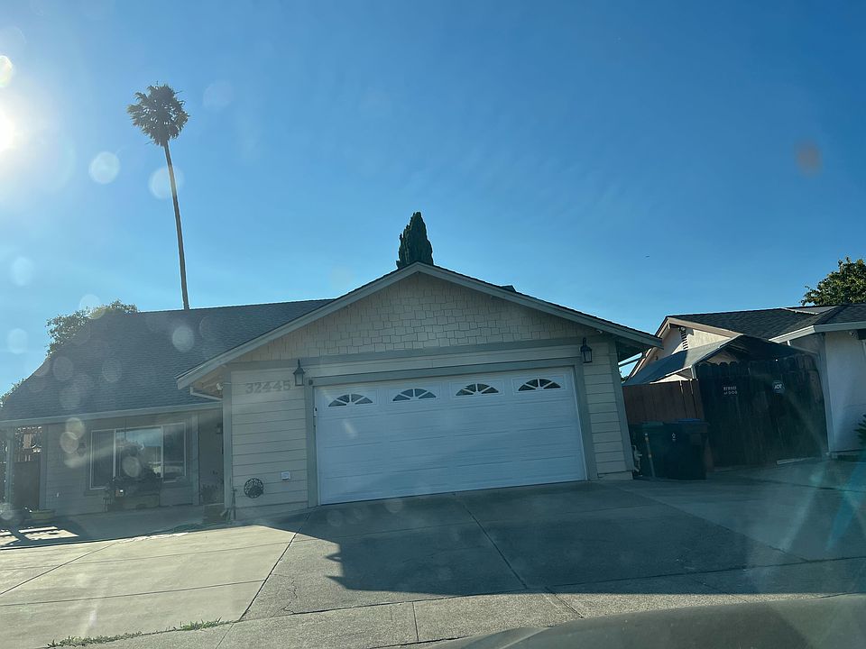 Front - 2 car garage