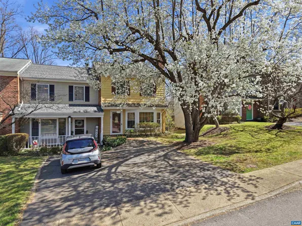 943 Huntwood Ln, Charlottesville, VA 22901