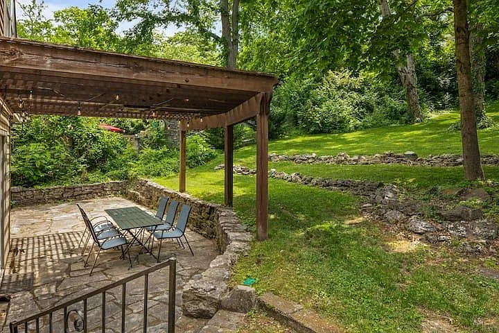 3309 Orleans Dr — Photo 2