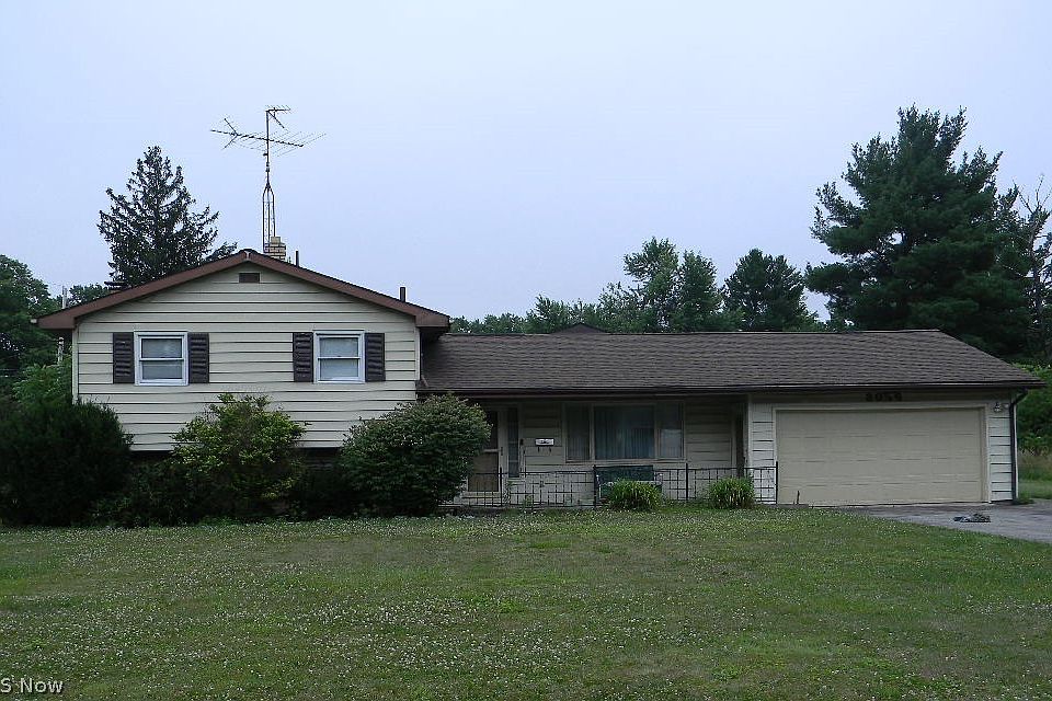 1st image of 3066 Lynwood Dr NW