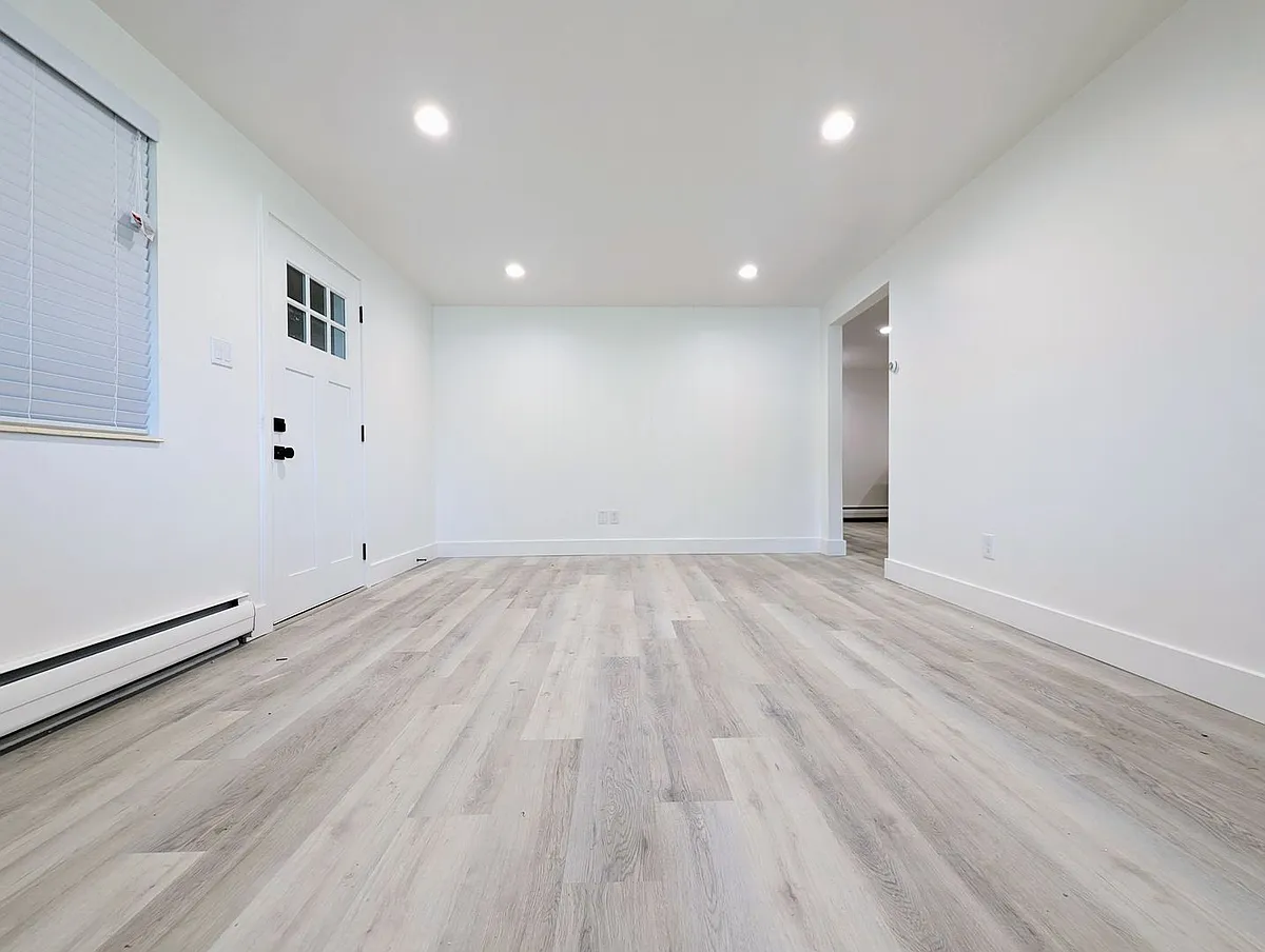 Building Photo - 1640 S 1000 E #B