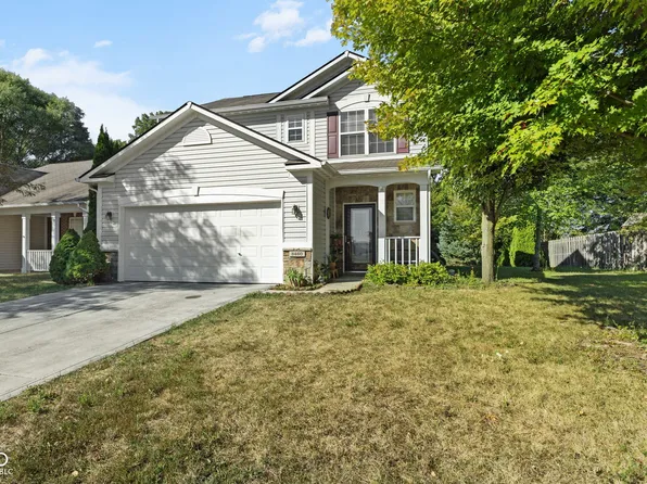 3460 Firethorn Dr, Whitestown, IN 46075