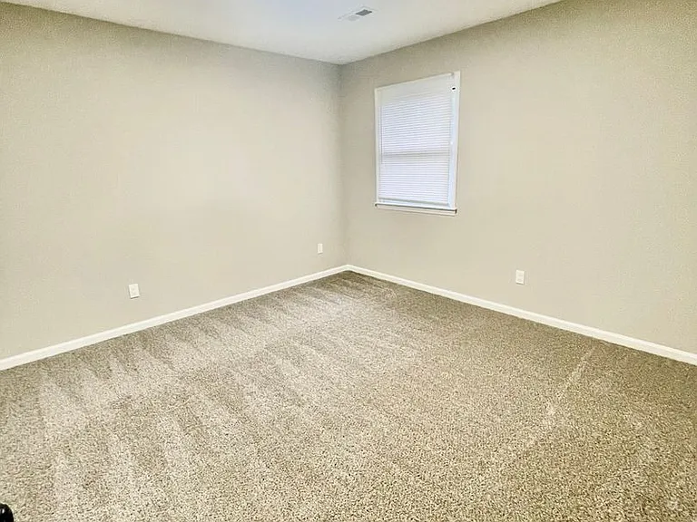 260 Kelly St — Photo 10