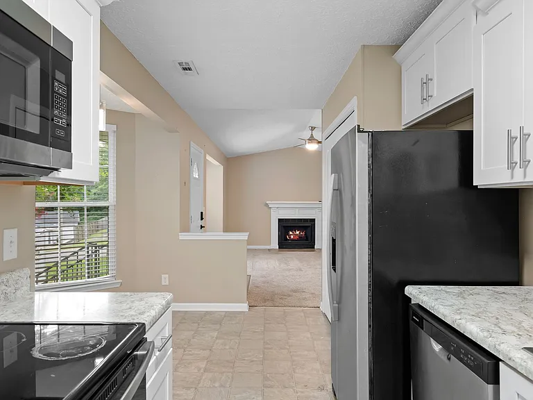 3056 Casa Dr — Photo 11