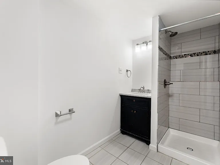 1451 W End Dr — Photo 26
