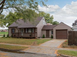 909 10th St NW, Rochester, MN 55901