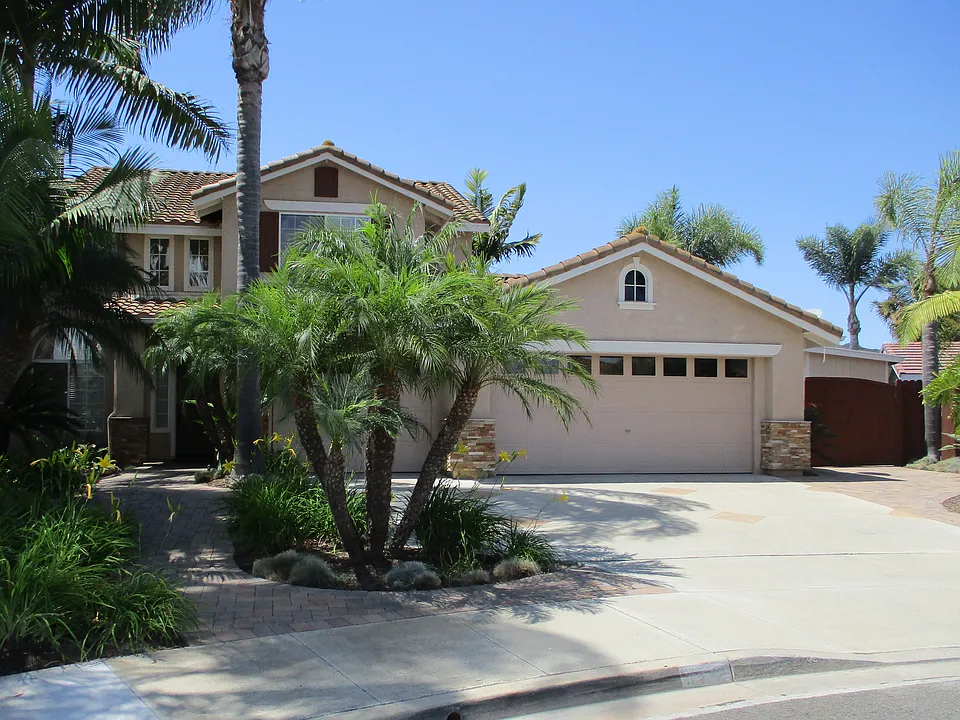 3217 Silver Ridge Ct
