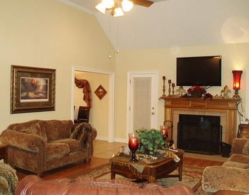 2nd image of 2760 Tealwood Dr